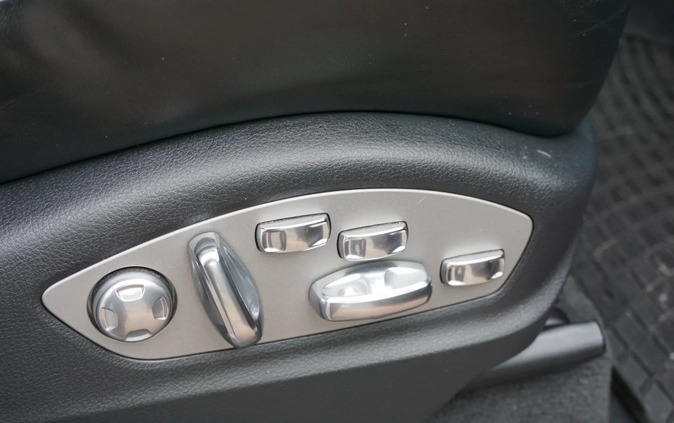 Porsche Cayenne cena 79900 przebieg: 240000, rok produkcji 2010 z Działoszyn małe 277